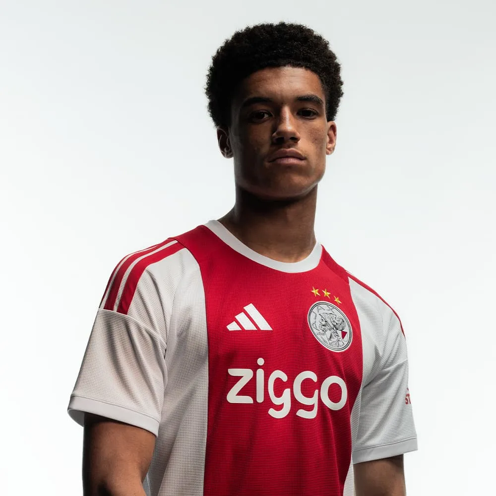 Online Ajax shirt bestellen met maat-, voorraad- en levercheck op productpagina